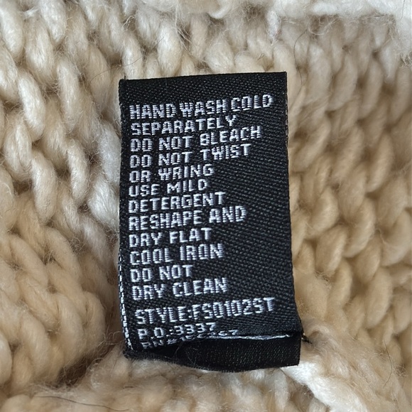 Cream Chunky Knit Turtleneck Sweater - Picture 5 of 9